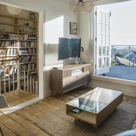 Falmouth Townhouse With Panoramic Sea View Terrace Exterior photo